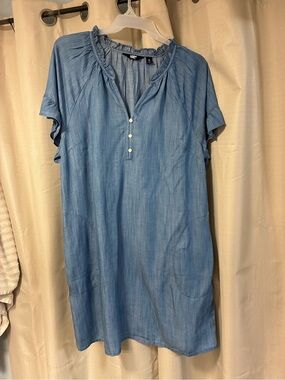 Chambray Button-Front Short Sleeve Dress - Light Blue. Lands End. Size XL